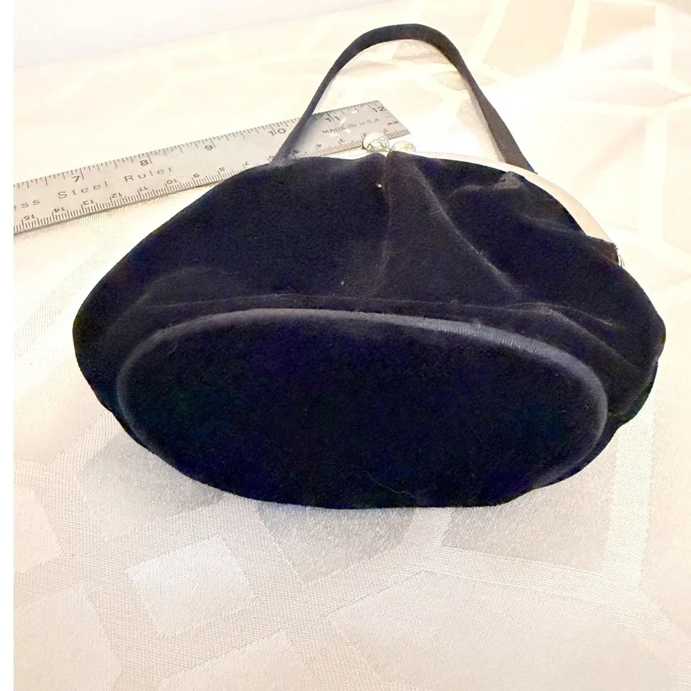 NYTLITES Evening Bag Women Small Black Excellent Velvet Kiss Lock Formal Clutch